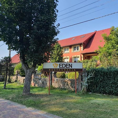 Pensjonat ,,Eden" Charbrowo Exterior foto