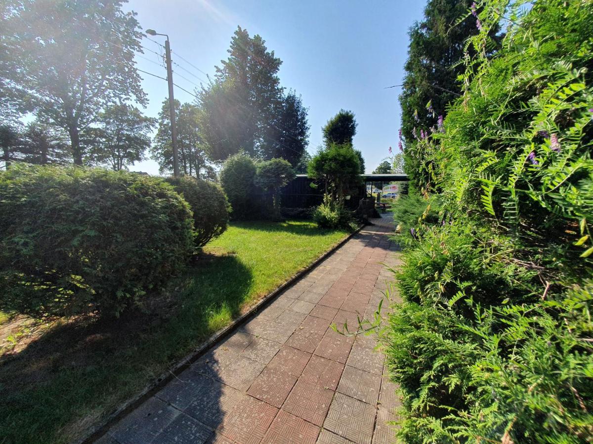 Pensjonat ,,Eden" Charbrowo Exterior foto